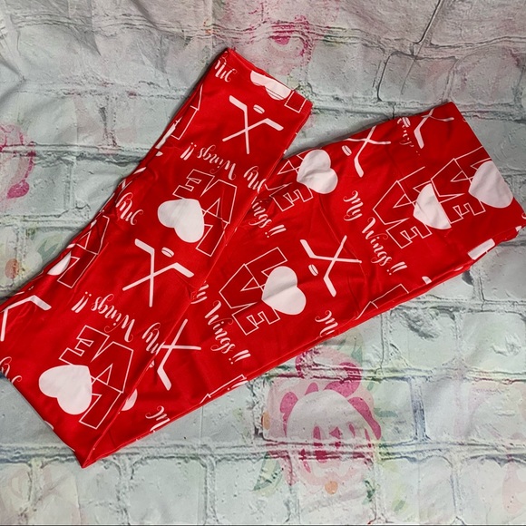 NWT Plus Red and White Red Wongs Hockey Leggings Women’s Cury Plus Sizes 14-20 - Picture 2 of 3